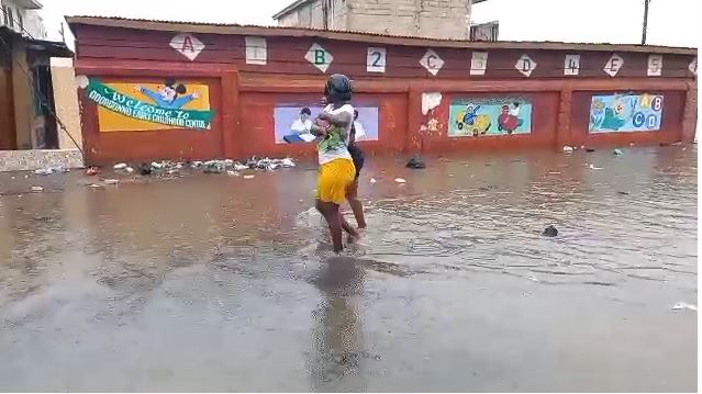 Massive flooding in Accra following Wednesday morning downpour