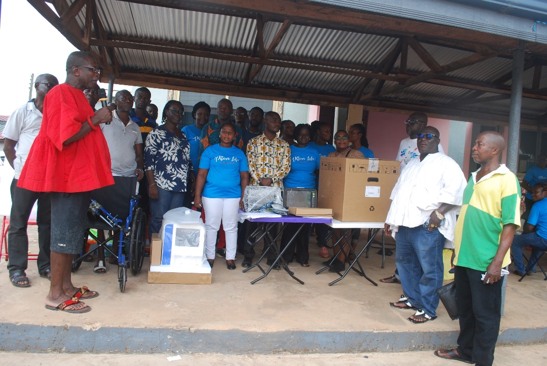Akwamuhene donates GH¢300,000 lab equipment to Akyem Awisa Clinic