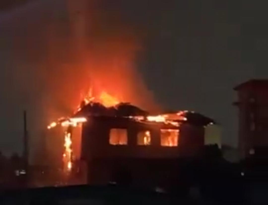 Fire destroys nine-bedroom hostel at KNUST