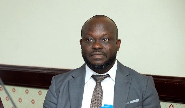 Complete vehicle ownership transfers or face legal risks